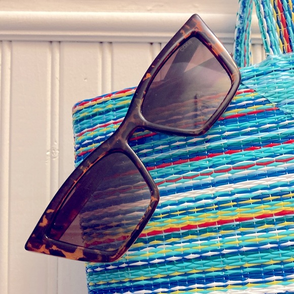 CAKE SUNGLASSES - Picture 5 of 6